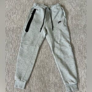 Nike tech men’s  Light Grey Jogger Sweatpants